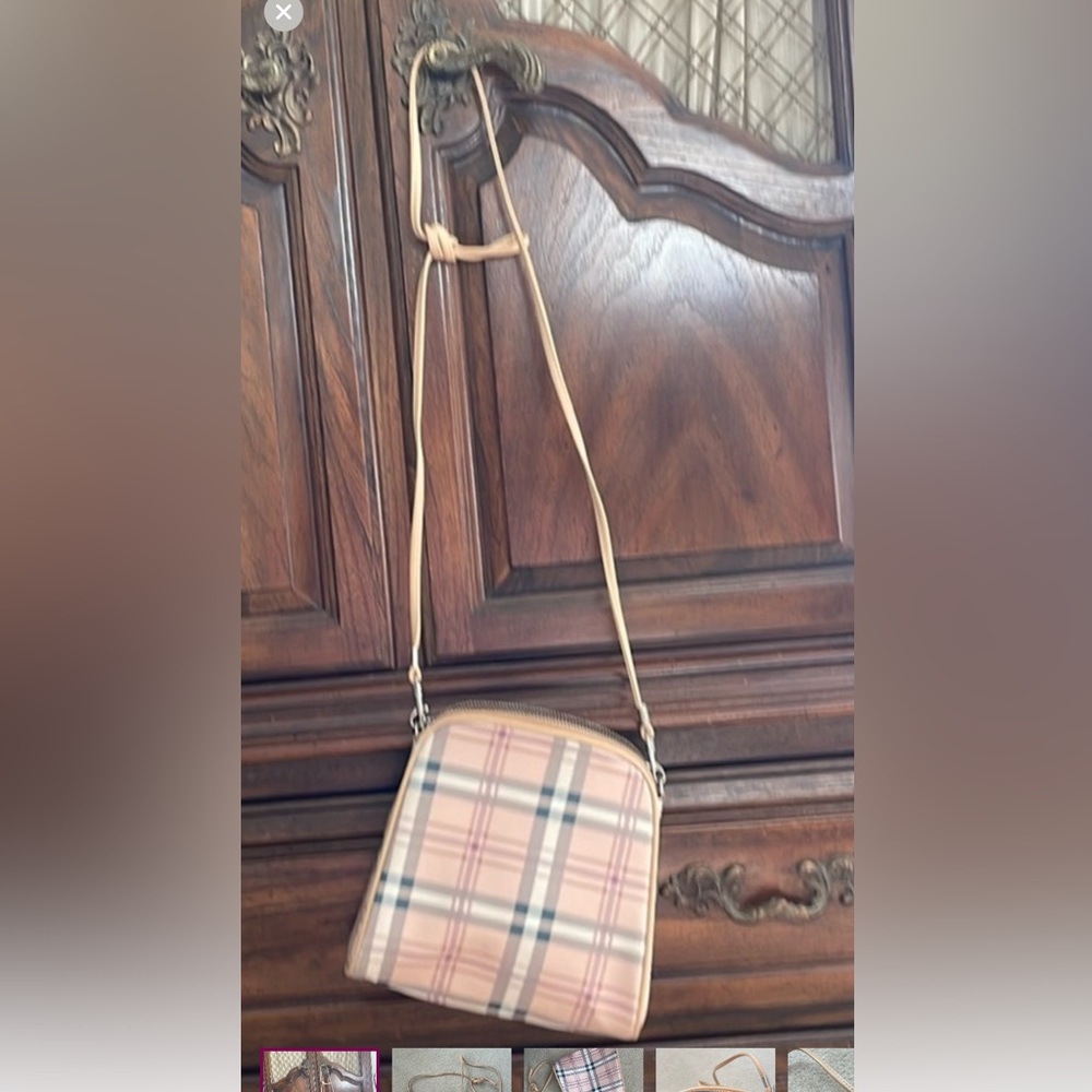 🌸Crossbody Burberry like purse🌸